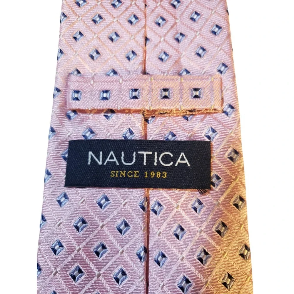Nautica this men